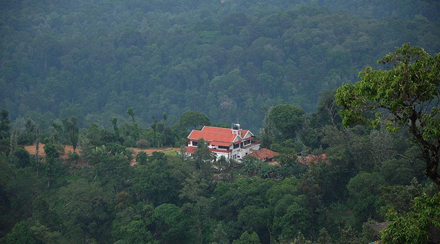 Abiyal Mountain Stay Madikeri Exteriör bild